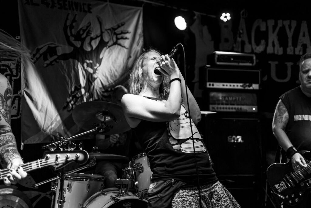 C4 SERVICE (2023-07-19) — photograph 10