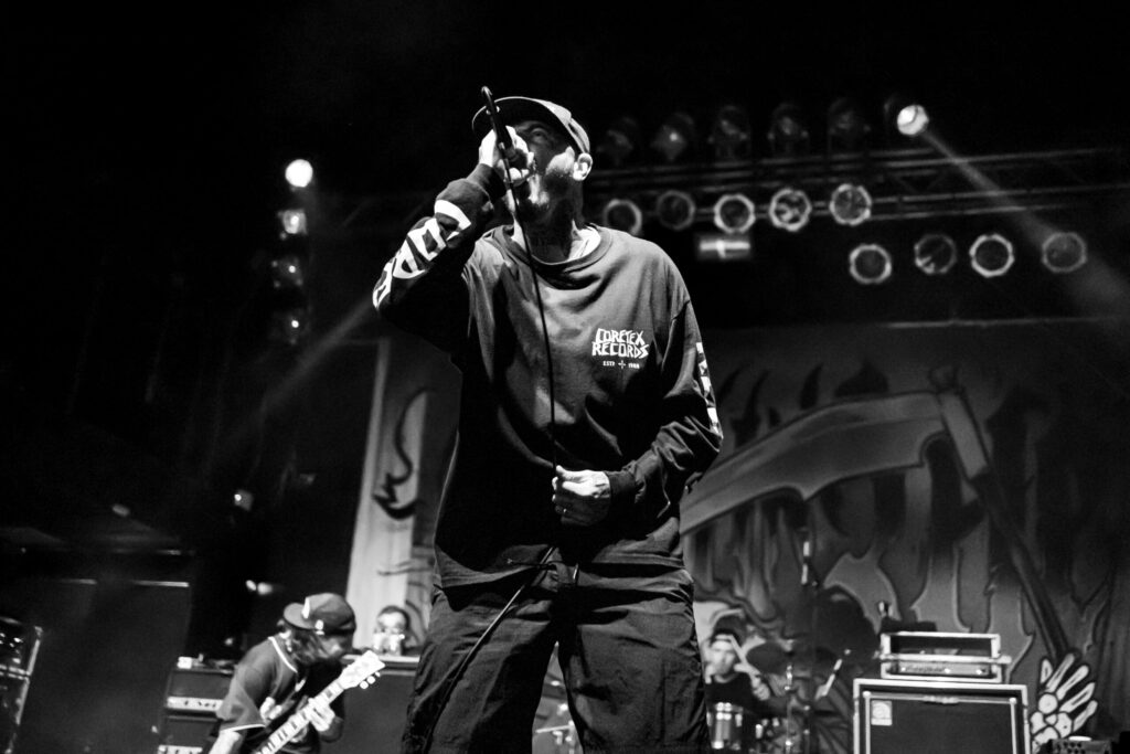 DEVIL IN ME (2022-11-13) — photograph 1