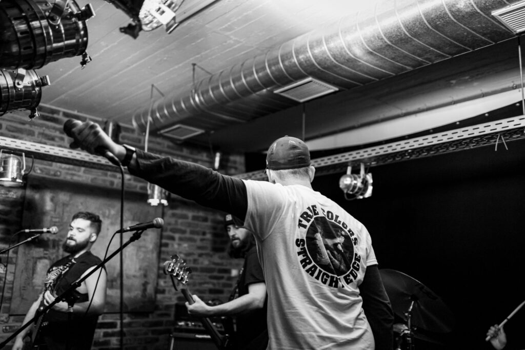HOMETOWN CREW (2022-10-22) — photograph 6