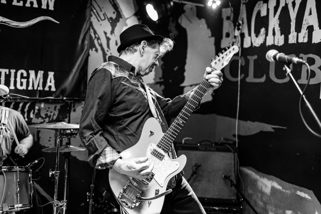 THE OUTLAW VINNIE STIGMA (2025-11-06) — photograph 11