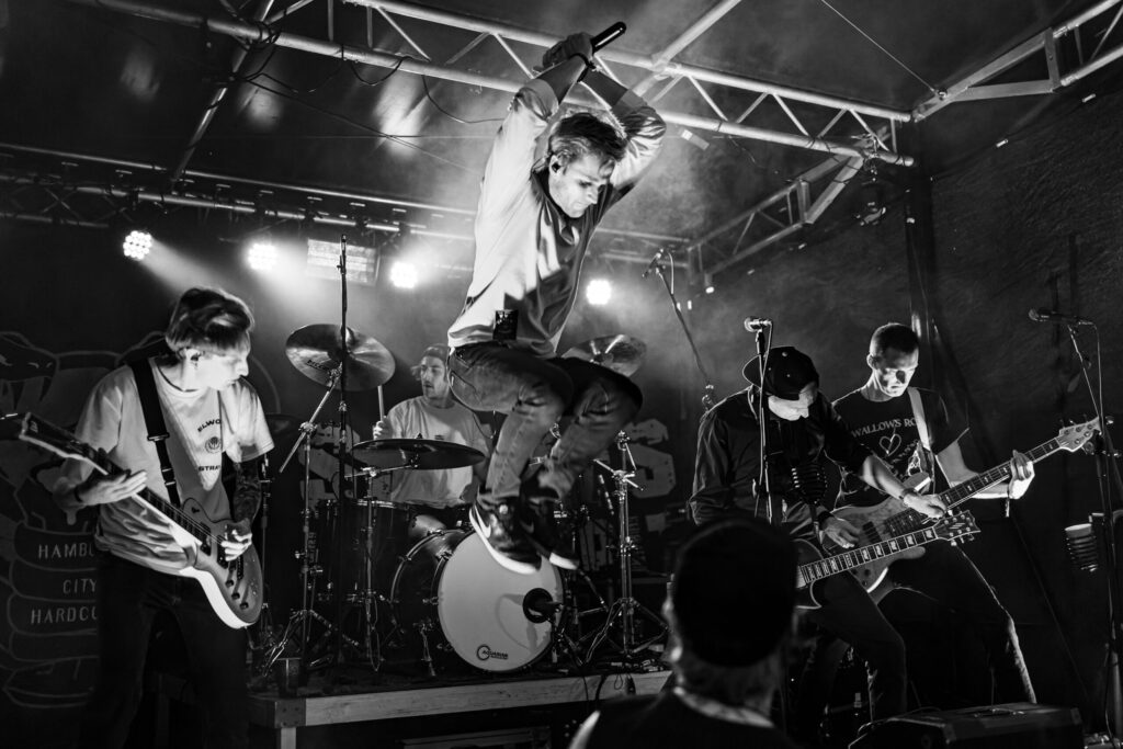 SNAKES IN THE PIT (2024-08-09) — photograph 5